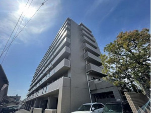 岡山市北区津高、マンションの外観画像です