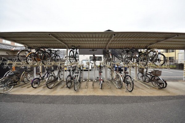 岡山市北区東古松南町、マンションの画像です