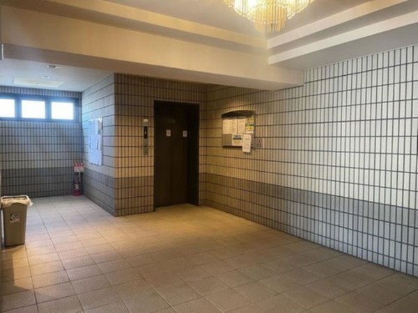 岡山市北区清輝本町、マンションのエントランス画像です