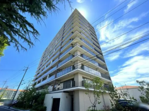 岡山市北区西古松、マンションの画像です