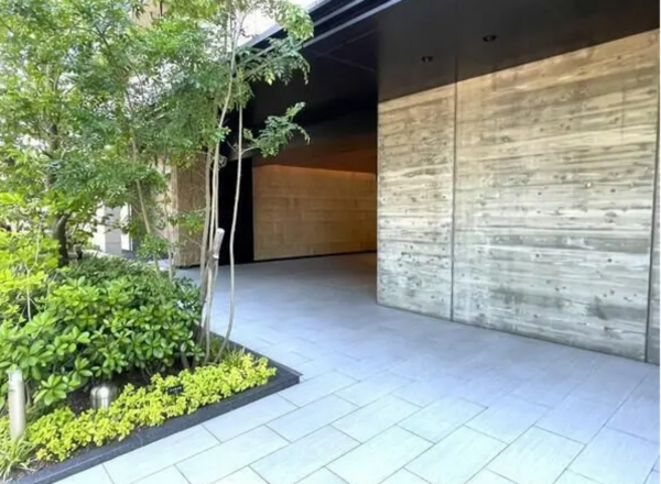 岡山市北区西古松、マンションの画像です