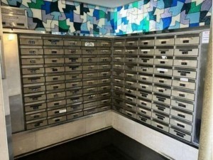 岡山市北区中山下、マンションの画像です