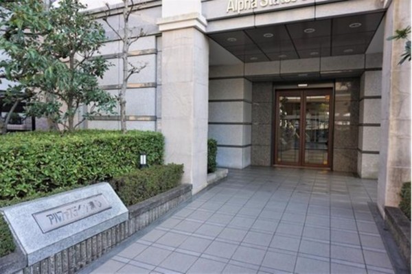 岡山市北区国体町、マンションのエントランス画像です