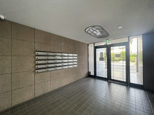 岡山市北区奥田、マンションのエントランス画像です