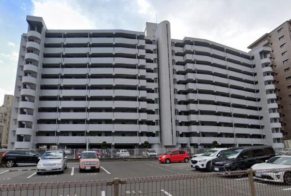 岡山市北区東古松、マンションの外観画像です