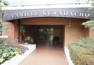 岡山市北区桑田町、マンションのエントランス画像です