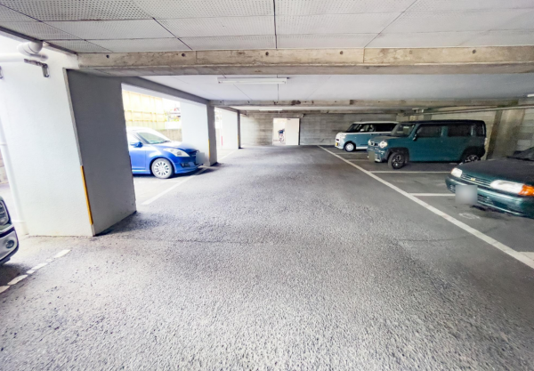 岡山市北区桑田町、マンションの駐車場画像です