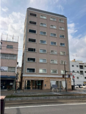 岡山市北区表町、マンションの外観画像です