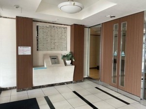 岡山市北区鹿田町、マンションのエントランス画像です