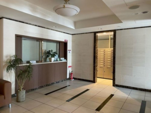 岡山市北区鹿田町、マンションのエントランス画像です