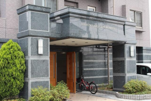 岡山市北区東古松、マンションの画像です