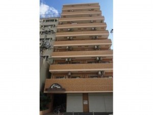 岡山市北区中山下、マンションの画像です