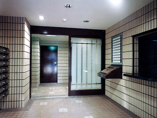 岡山市北区中山下、マンションの画像です