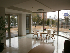 岡山市北区奉還町、マンションの画像です