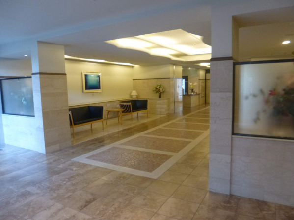 岡山市北区奉還町、マンションの画像です