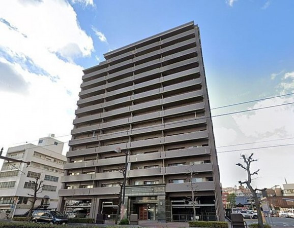岡山市北区田町、マンションの外観画像です