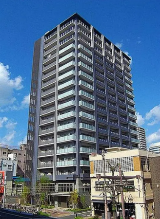 岡山市北区中山下、マンションの外観画像です