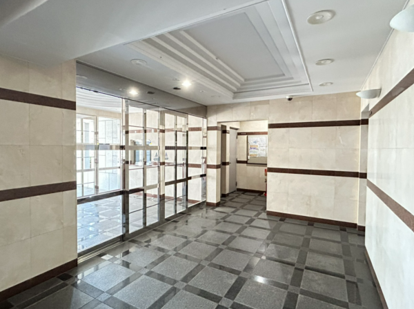 岡山市北区神田町、マンションのエントランス画像です