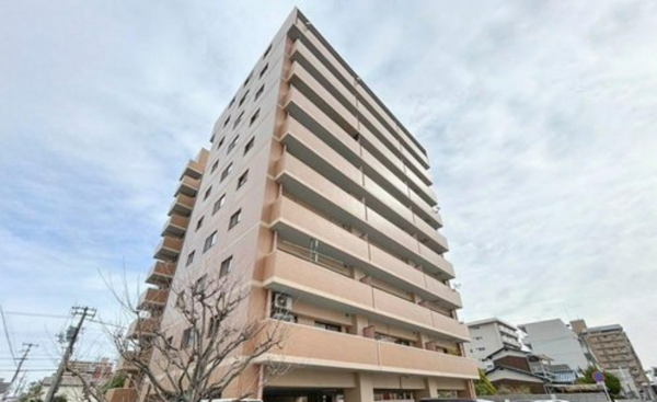 岡山市北区大元、マンションの外観画像です