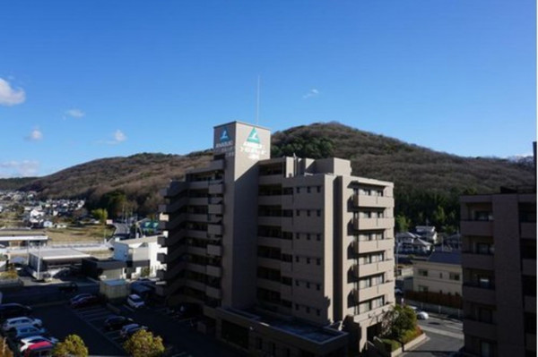 岡山市北区津高、マンションの外観画像です
