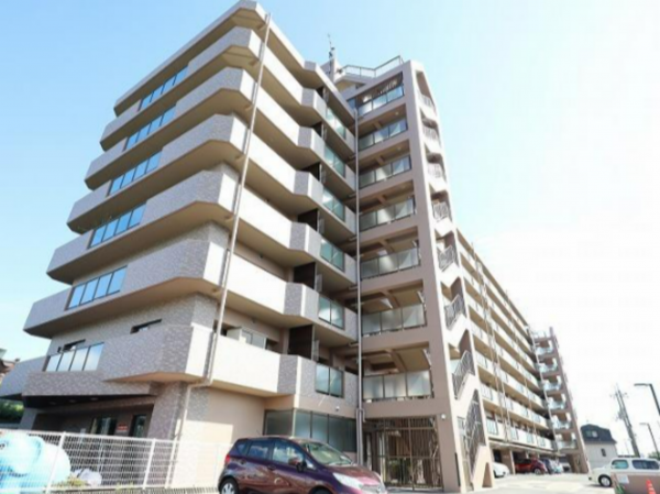 岡山市北区三野、マンションの外観画像です