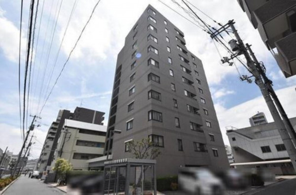 岡山市北区東古松、マンションの外観画像です