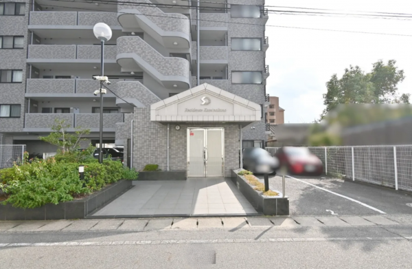 岡山市北区上中野、マンションの画像です