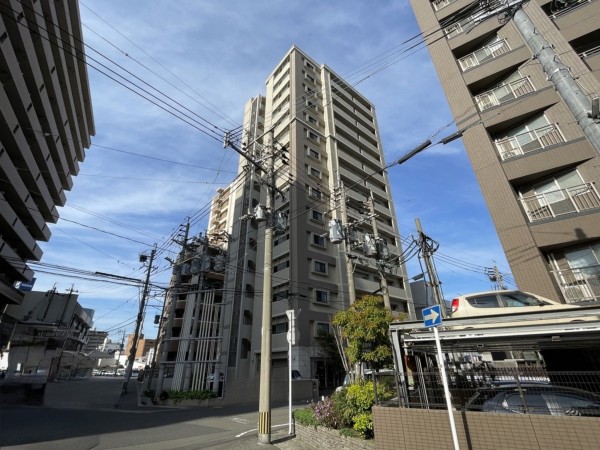 鹿児島市堀江町、マンションの画像です