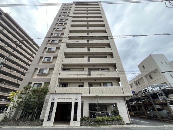 鹿児島市堀江町、マンションの画像です