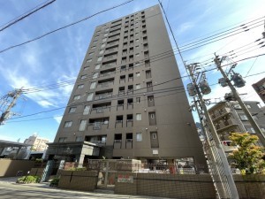 鹿児島市堀江町、マンションの画像です