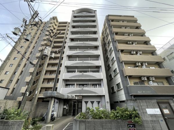 鹿児島市高麗町、マンションの画像です