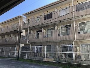 藤沢市弥勒寺、マンションの画像です