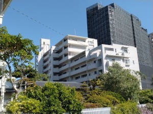 藤沢市片瀬、マンションの外観画像です