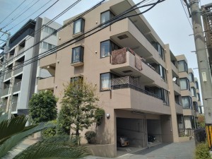 藤沢市片瀬海岸、マンションのエントランス画像です