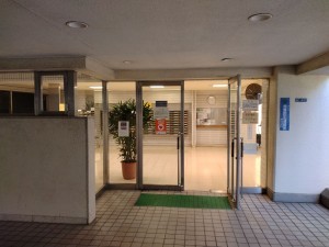 藤沢市鵠沼東、マンションのエントランス画像です