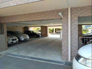 藤沢市辻堂新町、マンションの駐車場画像です
