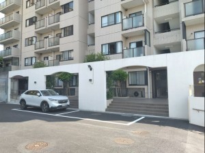 藤沢市藤沢、マンションのエントランス画像です