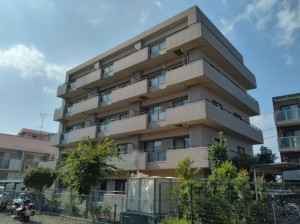 藤沢市川名、マンションの外観画像です