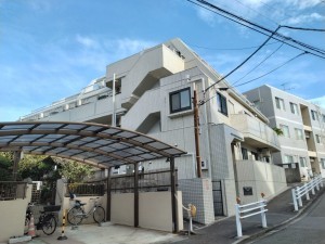藤沢市辻堂新町、マンションの外観画像です