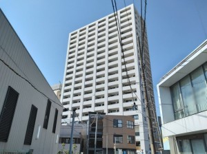 藤沢市辻堂、マンションの外観画像です