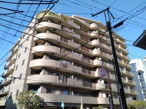 藤沢市藤沢、マンションの外観画像です