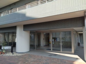 藤沢市本鵠沼、マンションのエントランス画像です