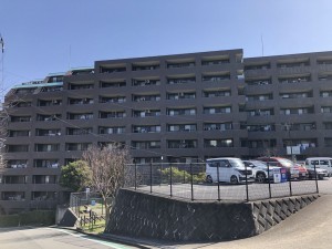 藤沢市川名、マンションの外観画像です