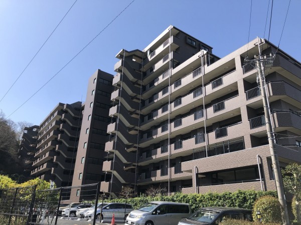 藤沢市川名、マンションの画像です