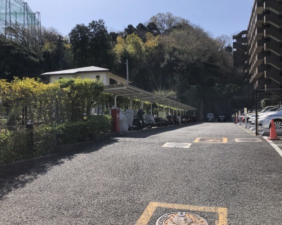 藤沢市川名、マンションの画像です