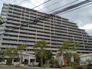 藤沢市羽鳥、マンションの外観画像です