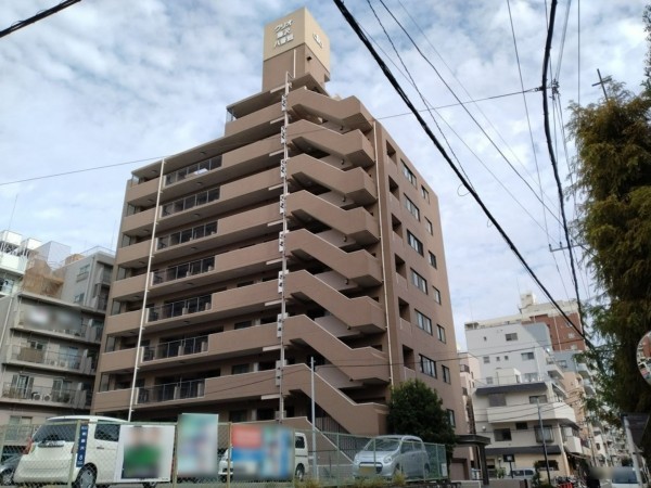 藤沢市南藤沢、マンションの外観画像です