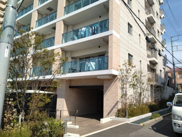 藤沢市片瀬海岸、マンションの画像です