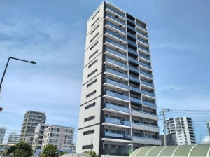 藤沢市辻堂、マンションの外観画像です