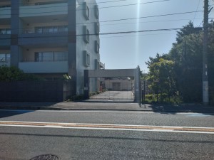 藤沢市片瀬、マンションのエントランス画像です